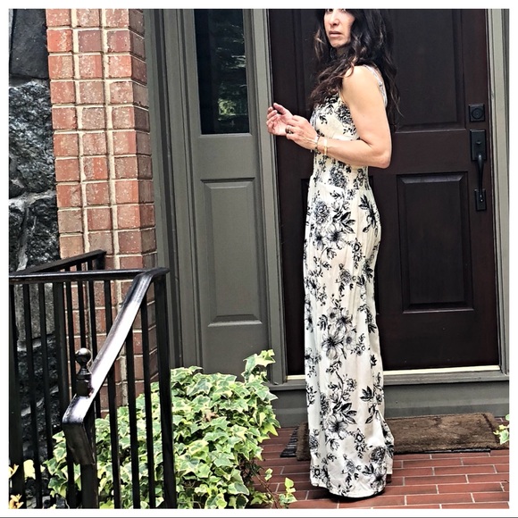 ✨LAST ONE ✨PARIS wide leg tank jumpsuit - Picture 7 of 8